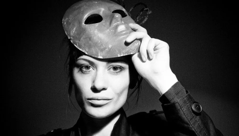 authenticité et le contenu humain comme facteur de différenciation 